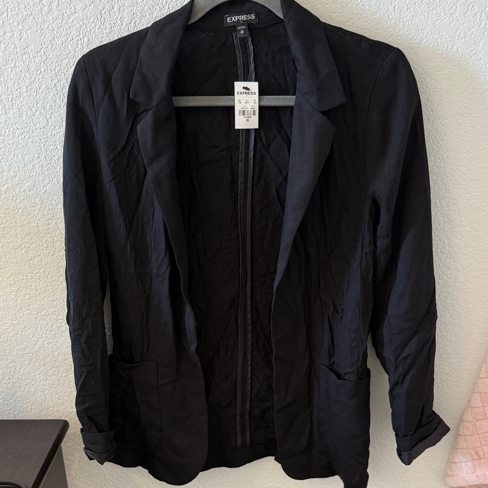 NWT. Express Women's Elegant Black Suit Jacket